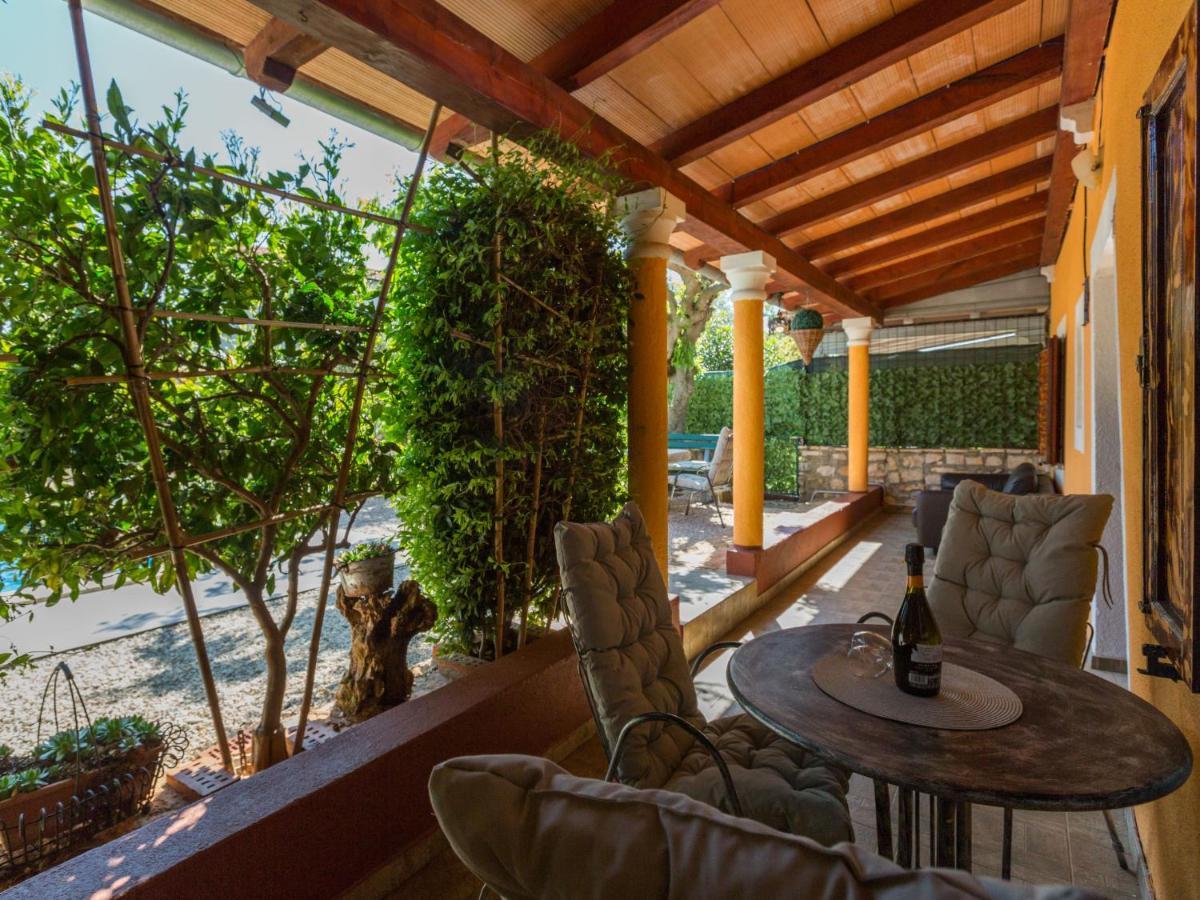 Holiday Home Villa Lucky By Interhome Brtonigla Luaran gambar